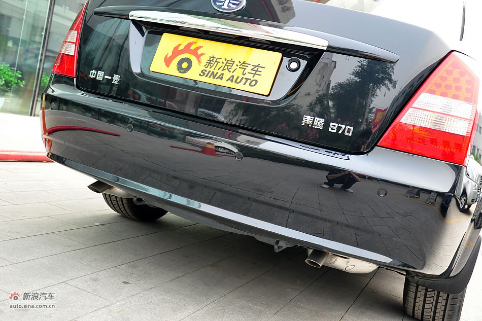 2011款奔腾B70高清到店实拍