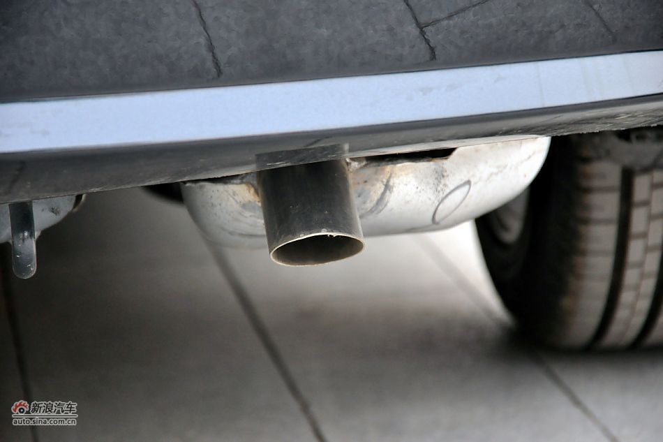 2011款奔腾B70高清到店实拍