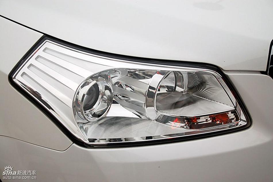 08款一汽奔腾6MT外观