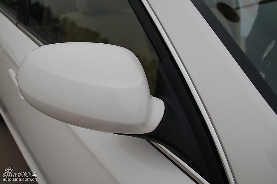 08款一汽奔腾6MT外观