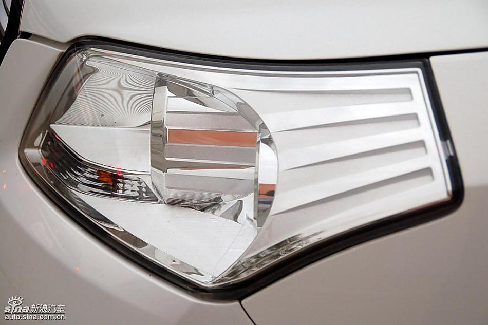 08款一汽奔腾6MT外观