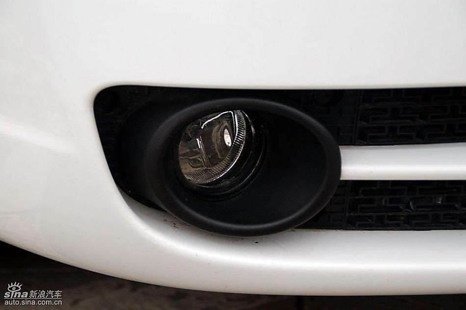 08款一汽奔腾6MT外观