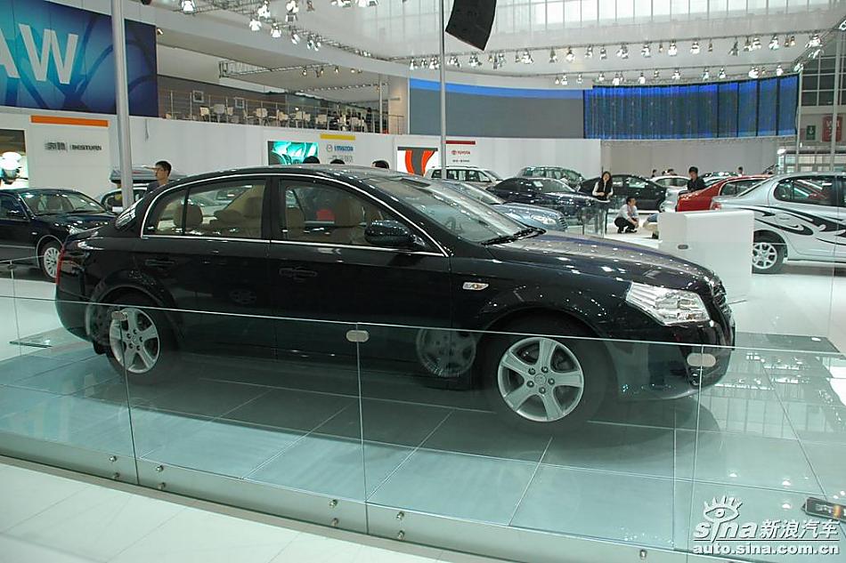 奔腾B70混合动力