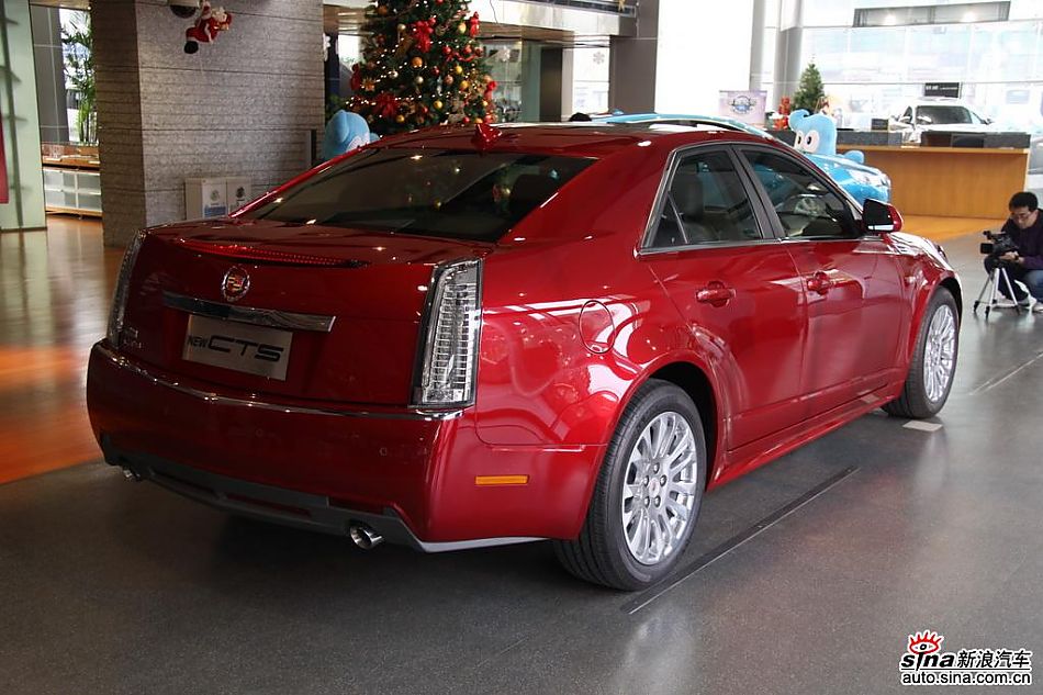 2010款凯迪拉克CTS 3.0豪华运动版外观