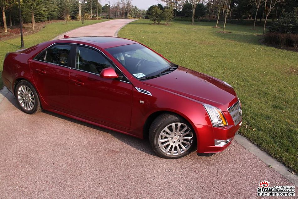 2010款凯迪拉克CTS 3.0豪华运动版外观