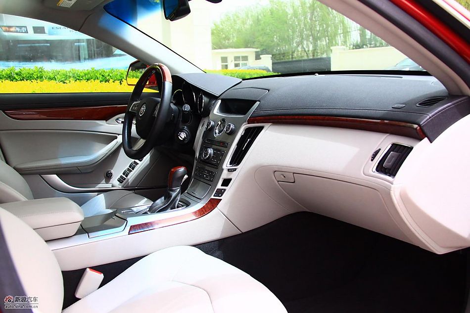 凯迪拉克CTS Wagon内饰实拍图