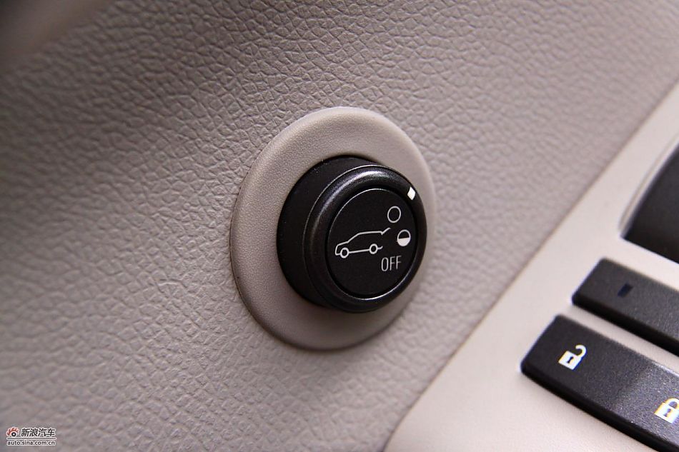 凯迪拉克CTS Wagon内饰实拍图