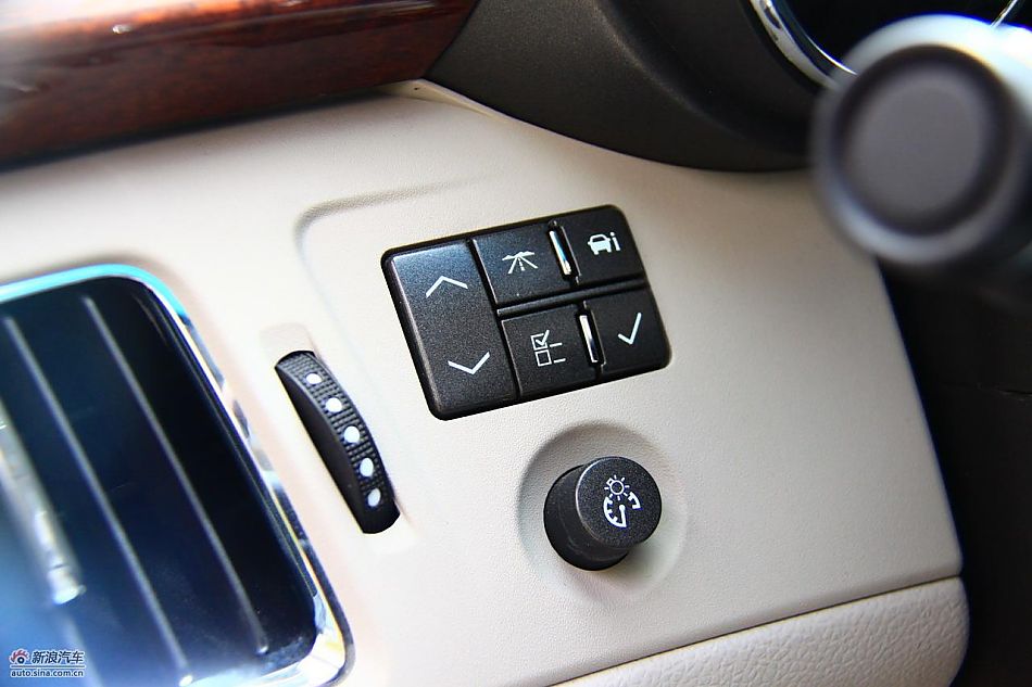 凯迪拉克CTS Wagon内饰实拍图