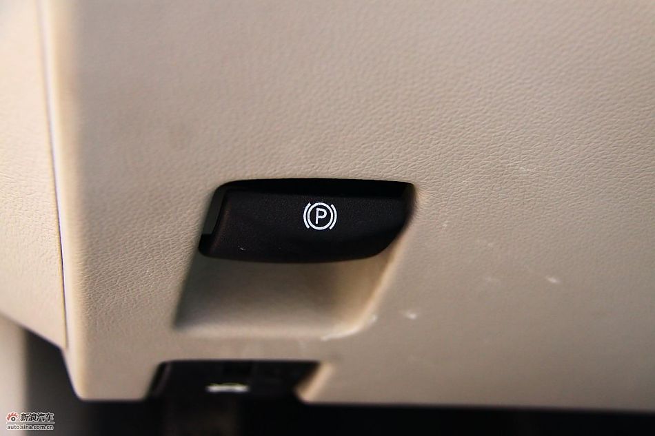 凯迪拉克CTS Wagon内饰实拍图