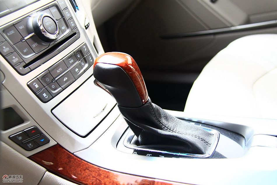 凯迪拉克CTS Wagon内饰实拍图