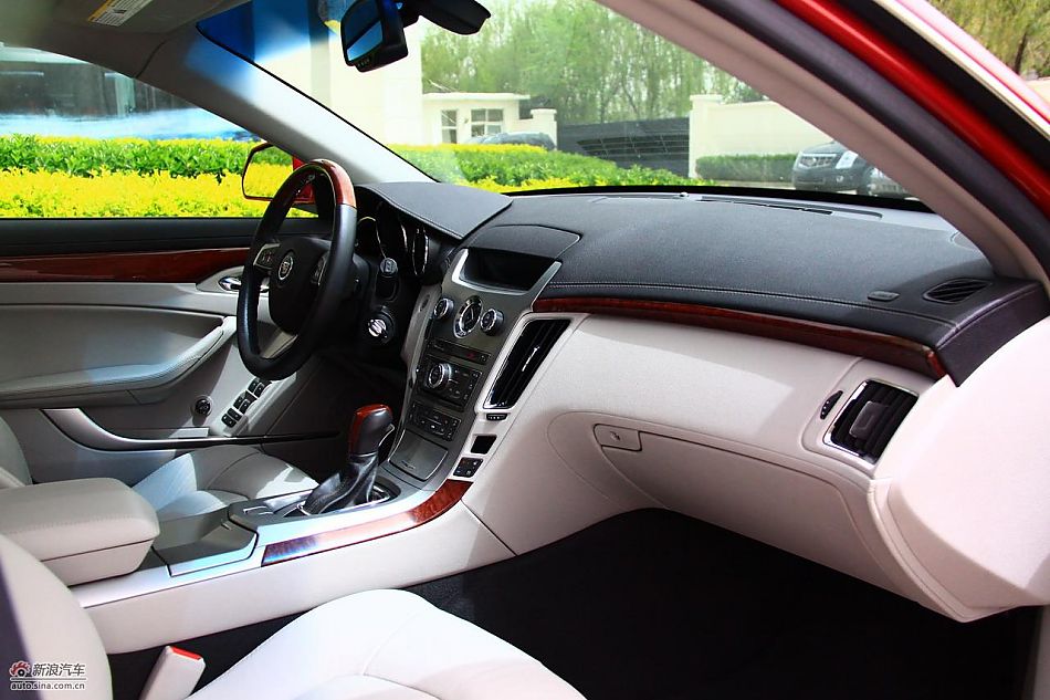 凯迪拉克CTS Wagon内饰实拍图
