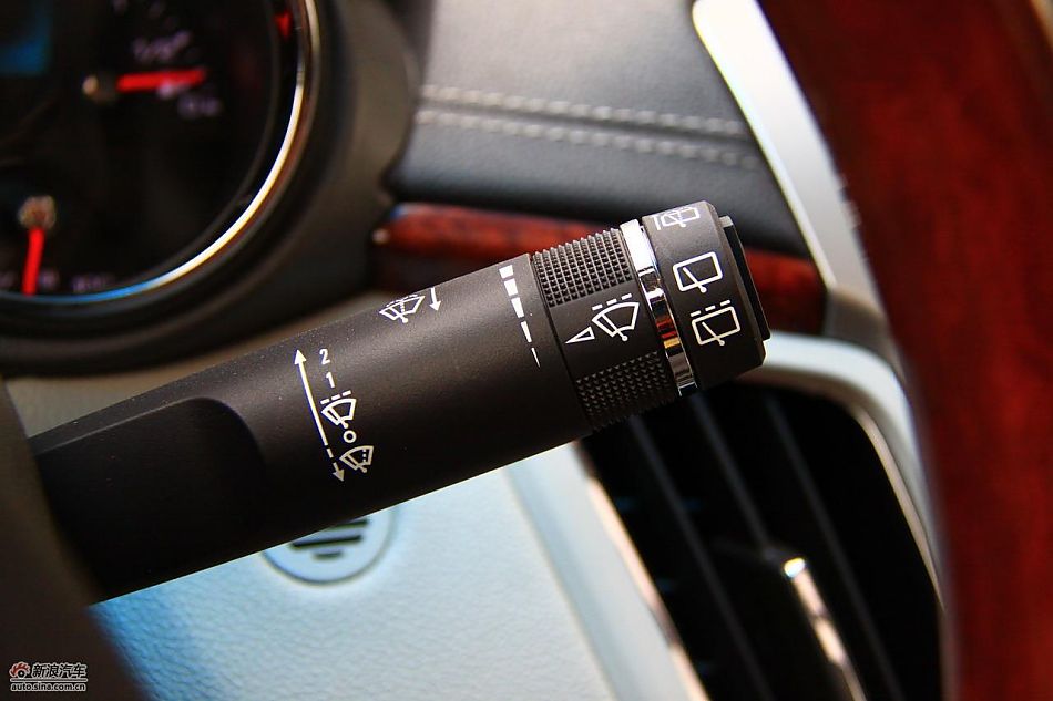凯迪拉克CTS Wagon内饰实拍图