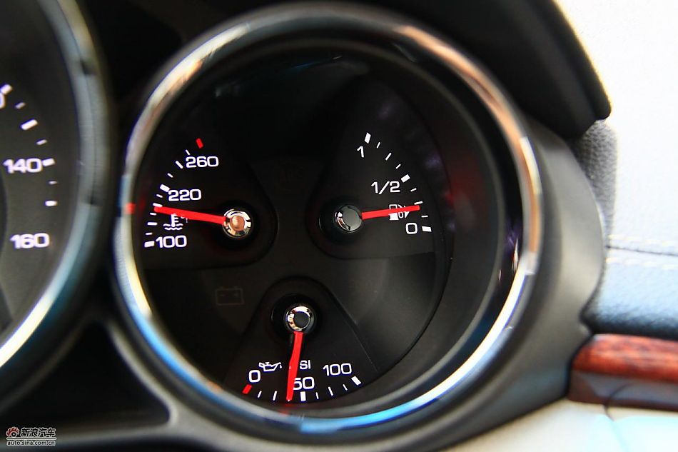 凯迪拉克CTS Wagon内饰实拍图