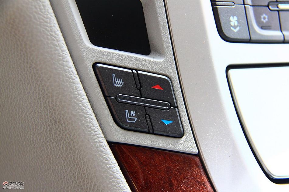 凯迪拉克CTS Wagon内饰实拍图