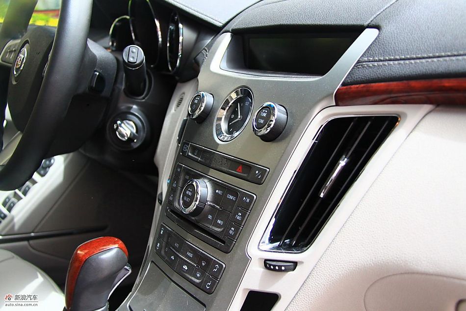 凯迪拉克CTS Wagon内饰实拍图