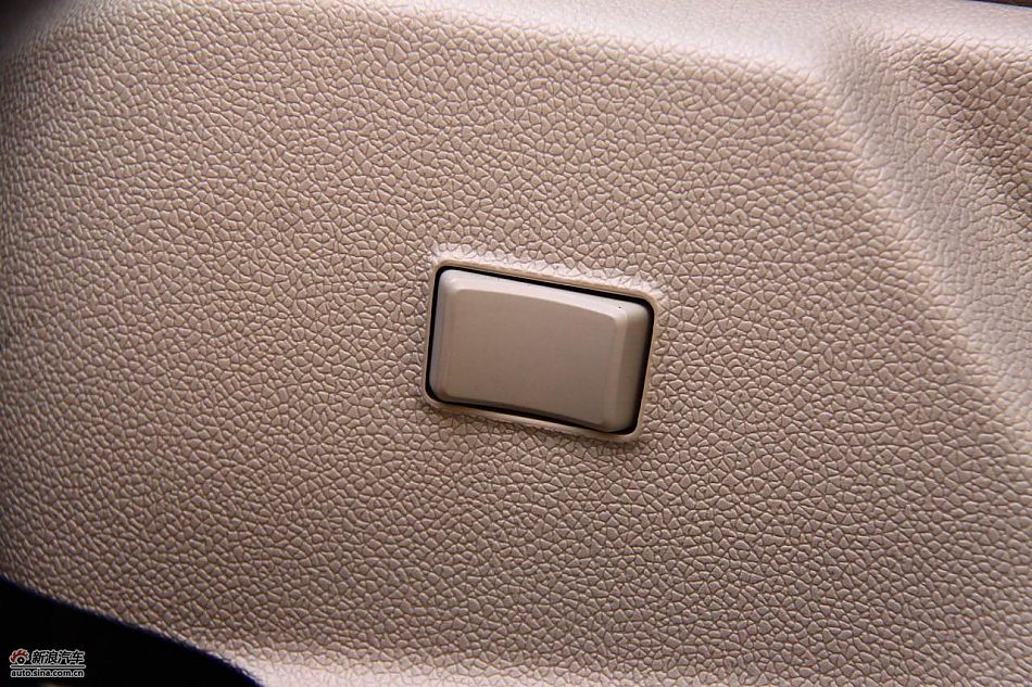 凯迪拉克CTS Wagon内饰实拍图