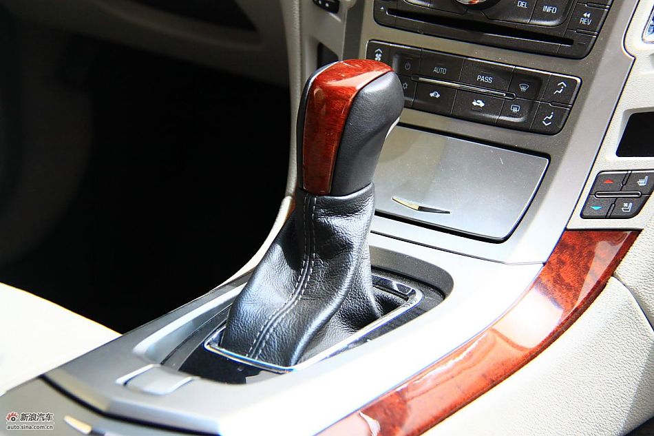 凯迪拉克CTS Wagon内饰实拍图