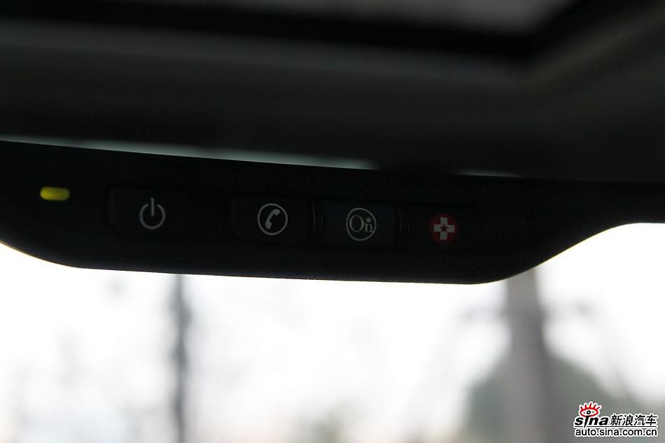 2010款凯迪拉克CTS 3.0豪华运动版内饰