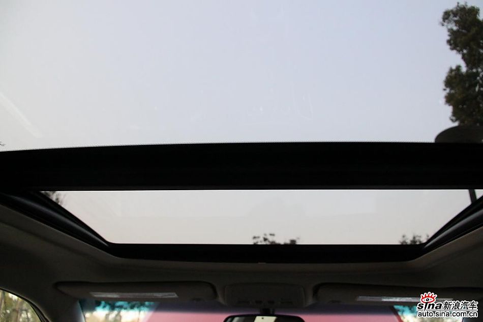 2010款凯迪拉克CTS 3.0豪华运动版内饰