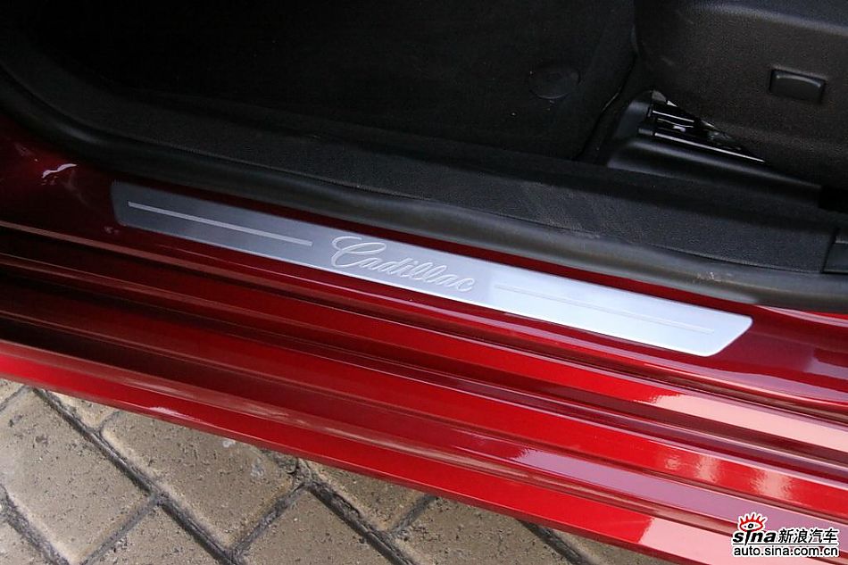 2010款凯迪拉克CTS 3.0豪华运动版内饰