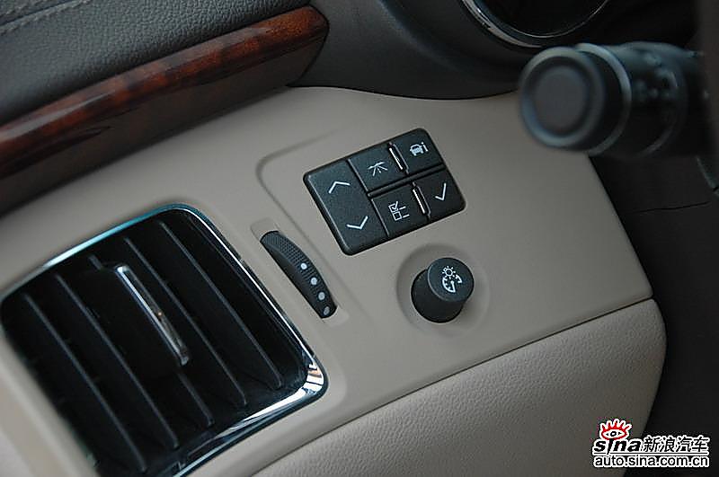 试驾全新凯迪拉克CTS