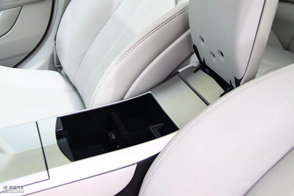 凯迪拉克CTS Wagon内饰实拍图
