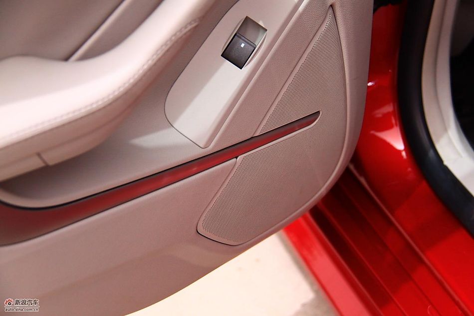 凯迪拉克CTS Wagon内饰实拍图