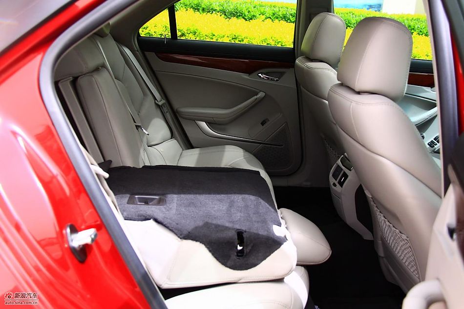 凯迪拉克CTS Wagon内饰实拍图