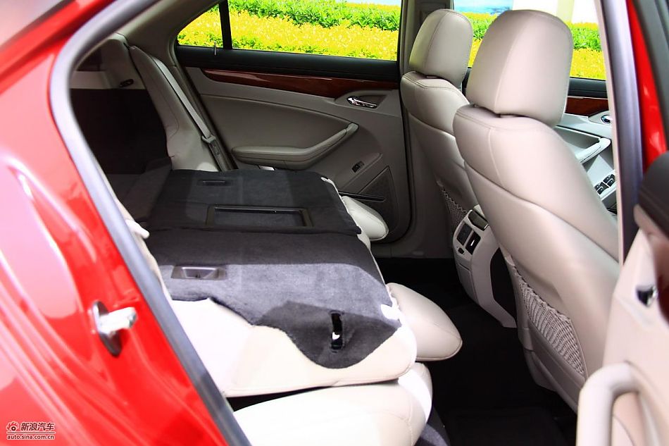 凯迪拉克CTS Wagon内饰实拍图