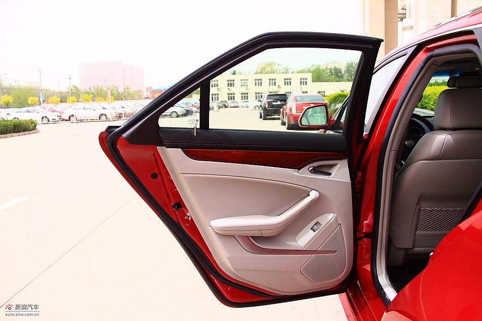 凯迪拉克CTS Wagon内饰实拍图