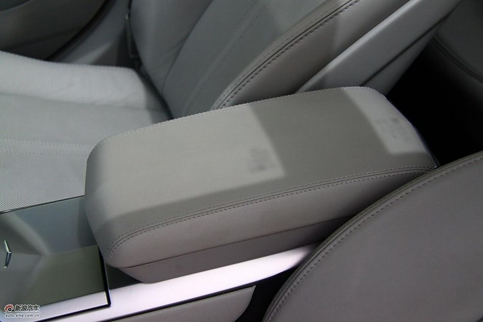 凯迪拉克CTS Wagon内饰实拍图