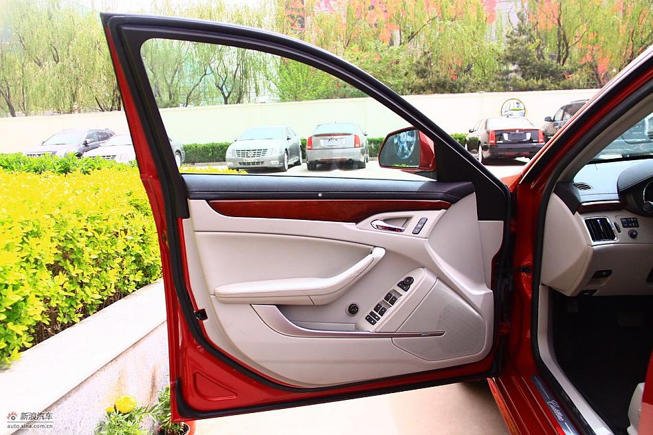 凯迪拉克CTS Wagon内饰实拍图