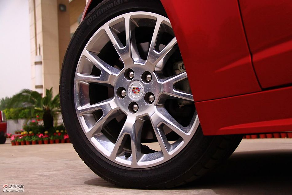 凯迪拉克CTS Wagon外观实拍图