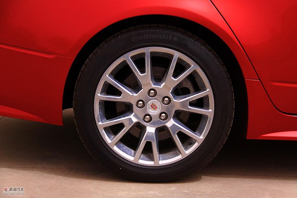 凯迪拉克CTS Wagon外观实拍图