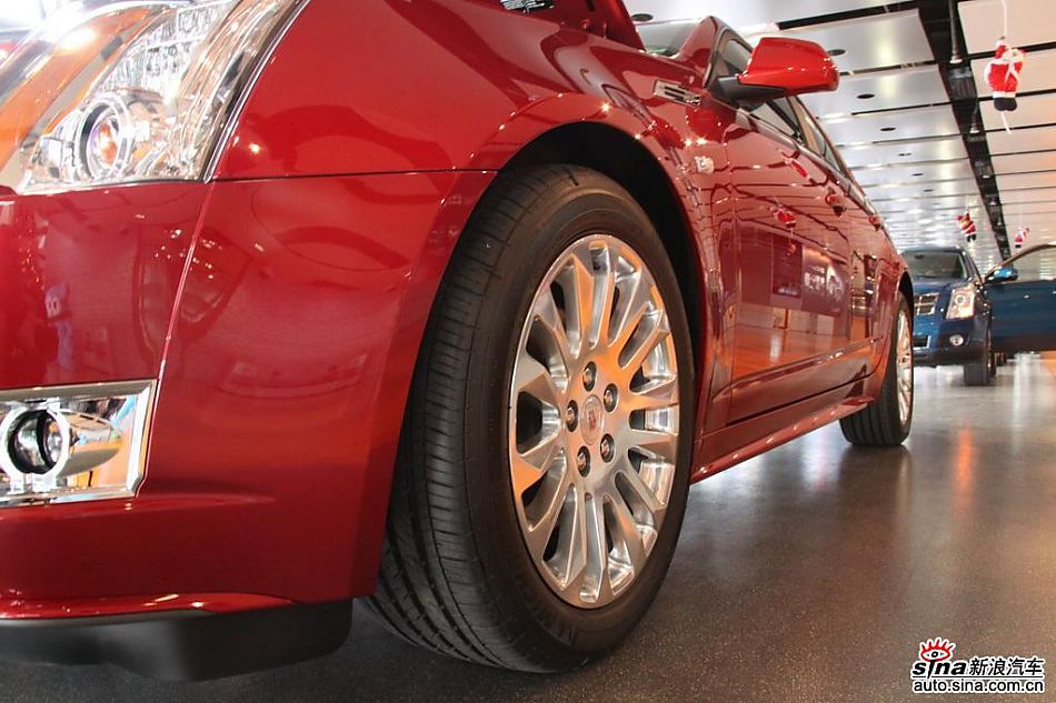 2010款凯迪拉克CTS 3.0豪华运动版外观