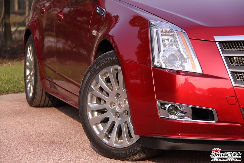 2010款凯迪拉克CTS 3.0豪华运动版外观