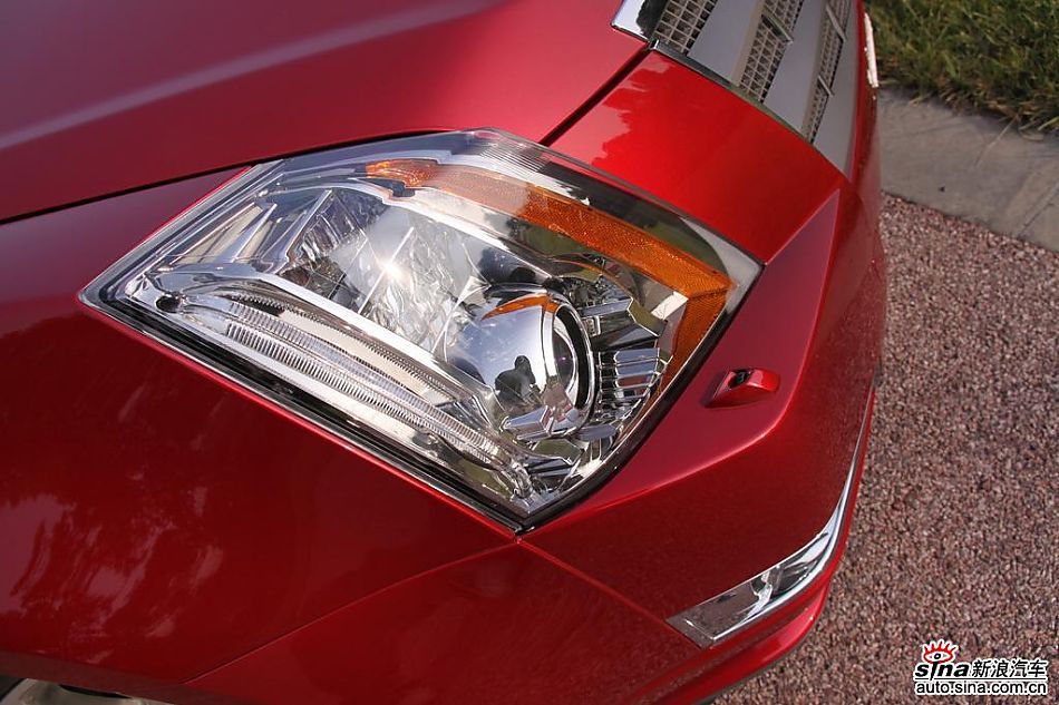 2010款凯迪拉克CTS 3.0豪华运动版外观