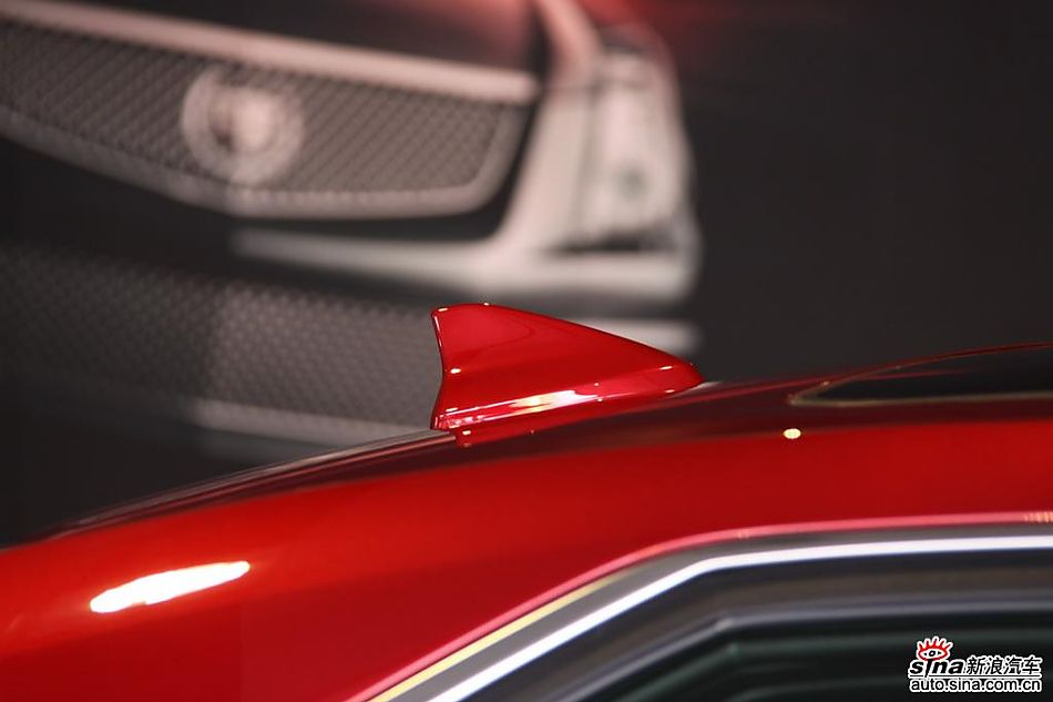 2010款凯迪拉克CTS 3.0豪华运动版外观