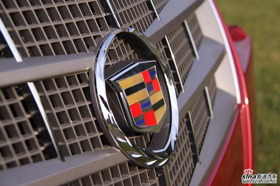 2010款凯迪拉克CTS 3.0豪华运动版外观