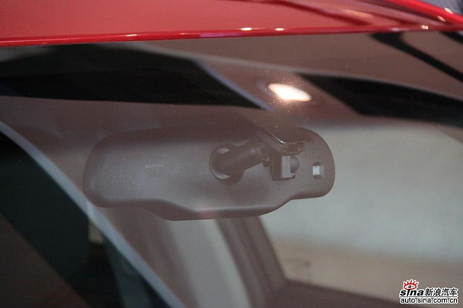 2010款凯迪拉克CTS 3.0豪华运动版外观