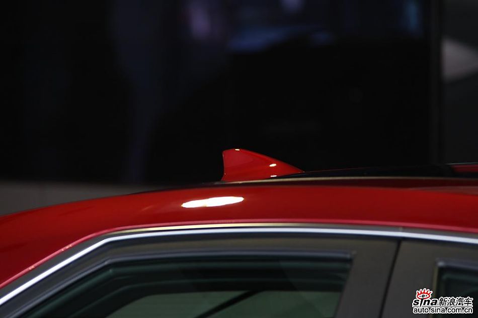 2010款凯迪拉克CTS 3.0豪华运动版外观