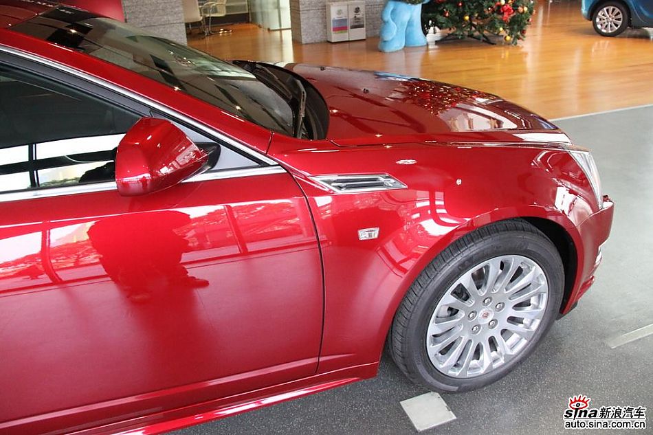2010款凯迪拉克CTS 3.0豪华运动版外观