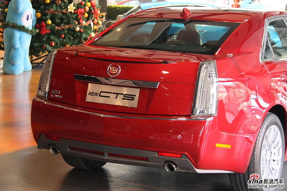 2010款凯迪拉克CTS 3.0豪华运动版外观