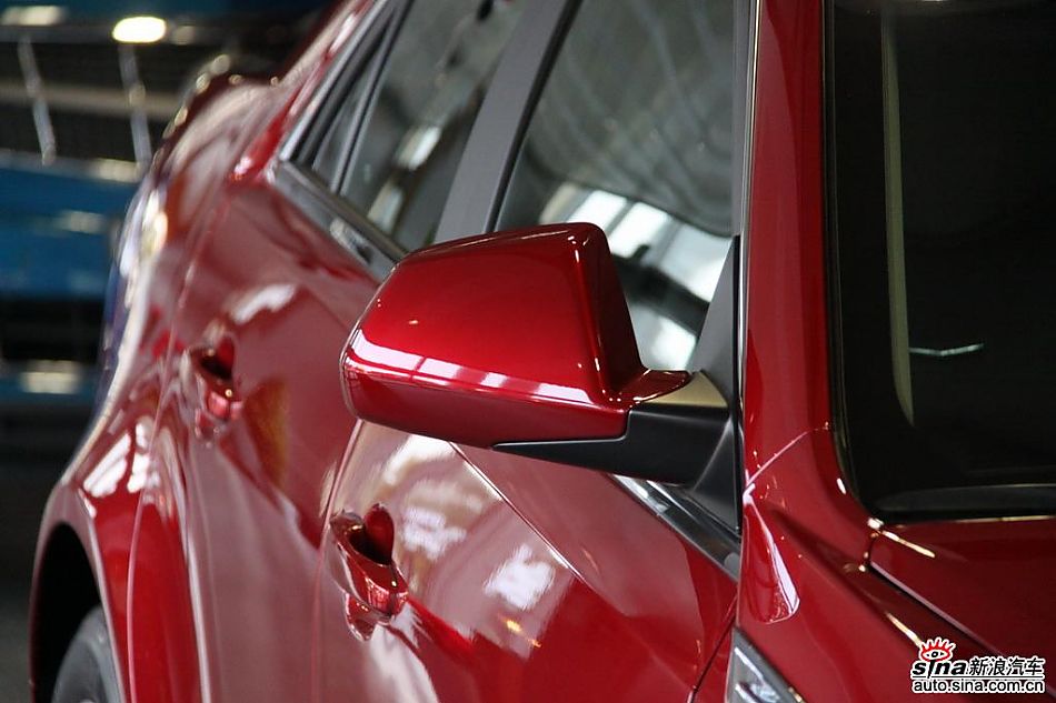 2010款凯迪拉克CTS 3.0豪华运动版外观