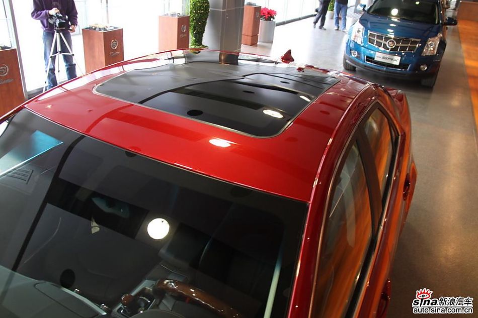 2010款凯迪拉克CTS 3.0豪华运动版外观