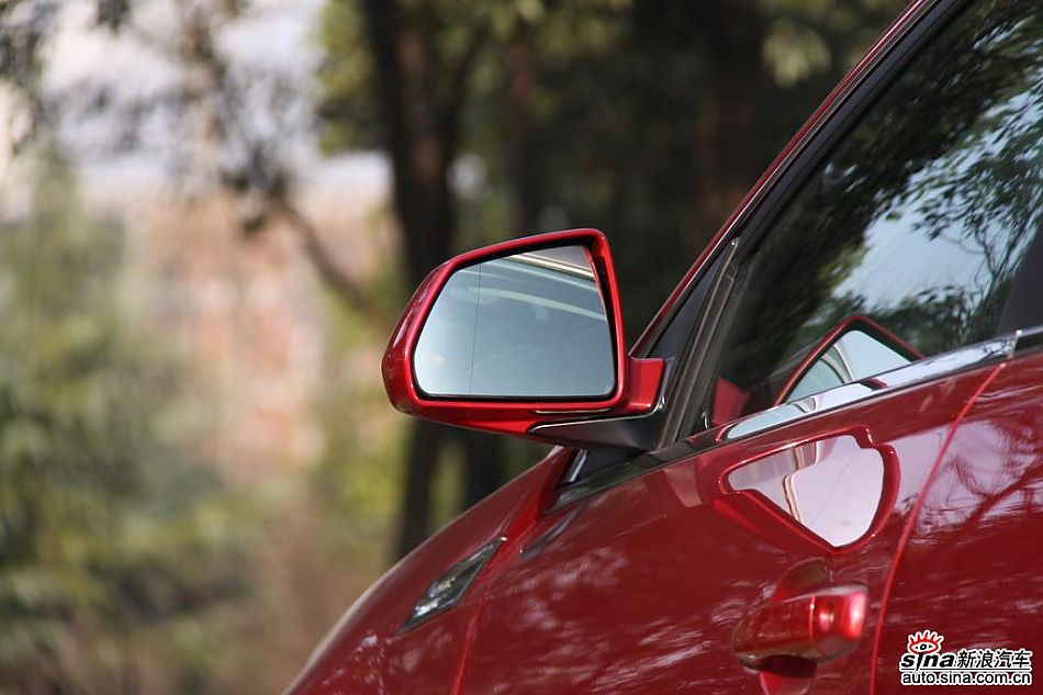 2010款凯迪拉克CTS 3.0豪华运动版外观