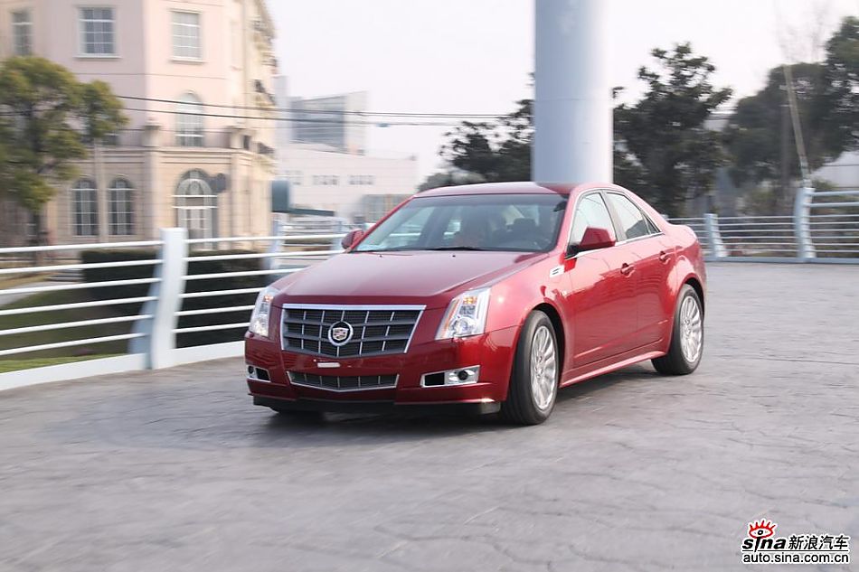 2010款凯迪拉克CTS 3.0豪华运动版外观