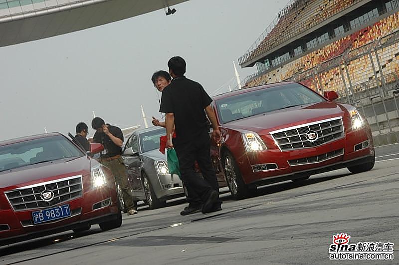试驾全新凯迪拉克CTS