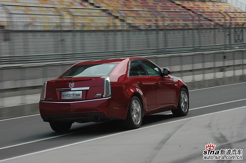 试驾全新凯迪拉克CTS