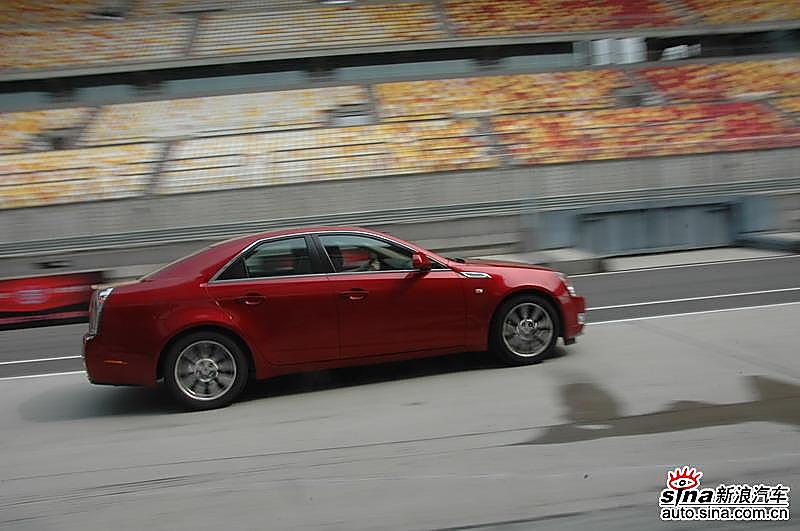 试驾全新凯迪拉克CTS